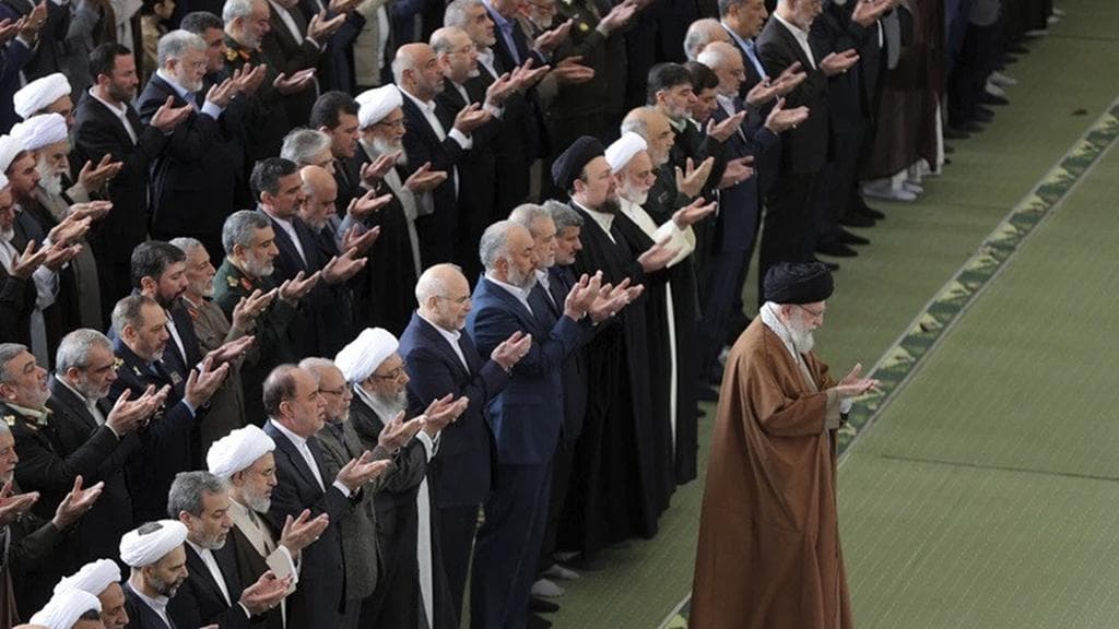 Analisis Mendalam: Dinamika Perebutan Kursi Pemimpin Tertinggi Iran Pasca-Khamenei