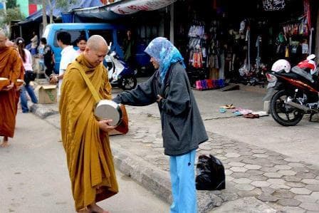 Mengurai Benang Kusut Toleransi: Sebuah Analisis Mendalam tentang Dinamika Kerukunan Beragama di Indonesia