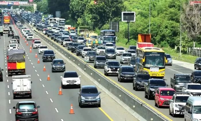 Analisis Mendalam: Pola Kemacetan Akhir Tahun dan Solusi Jangka Panjang yang Terabaikan