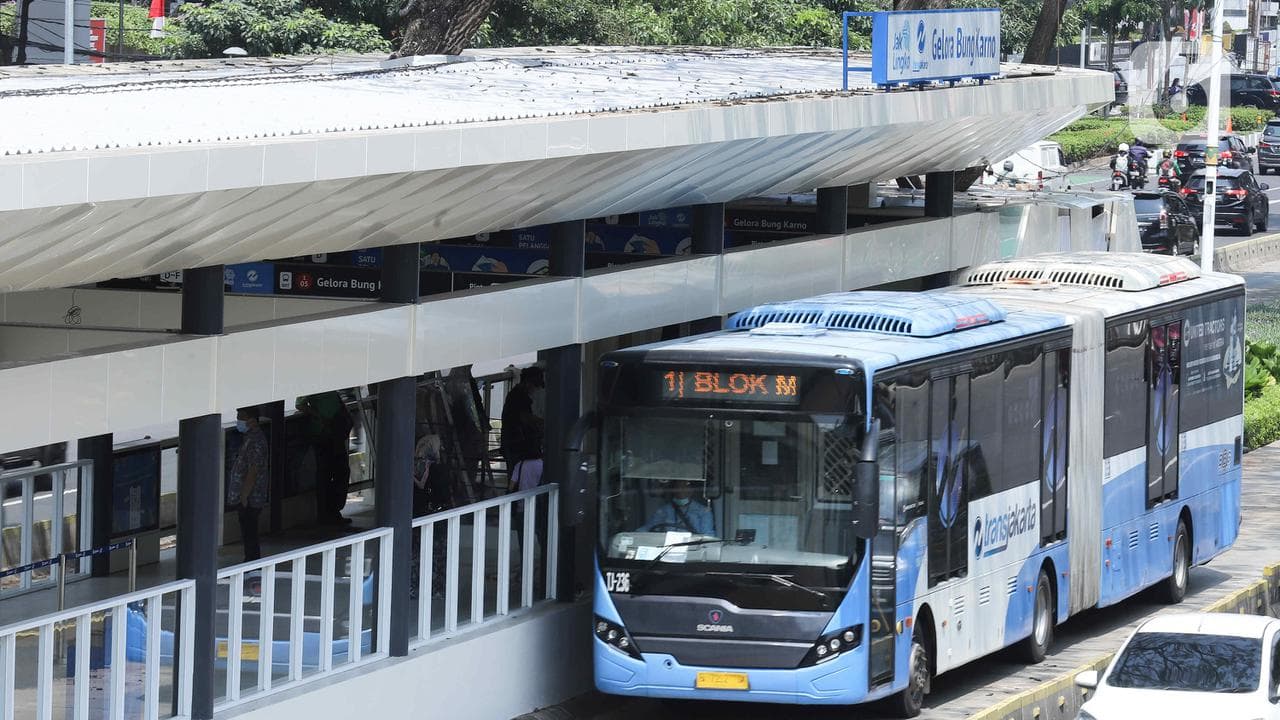 Analisis Mendalam: Mengapa Layanan Transjakarta di Koridor 13 Rentan Terhadap Gangguan Lalu Lintas?