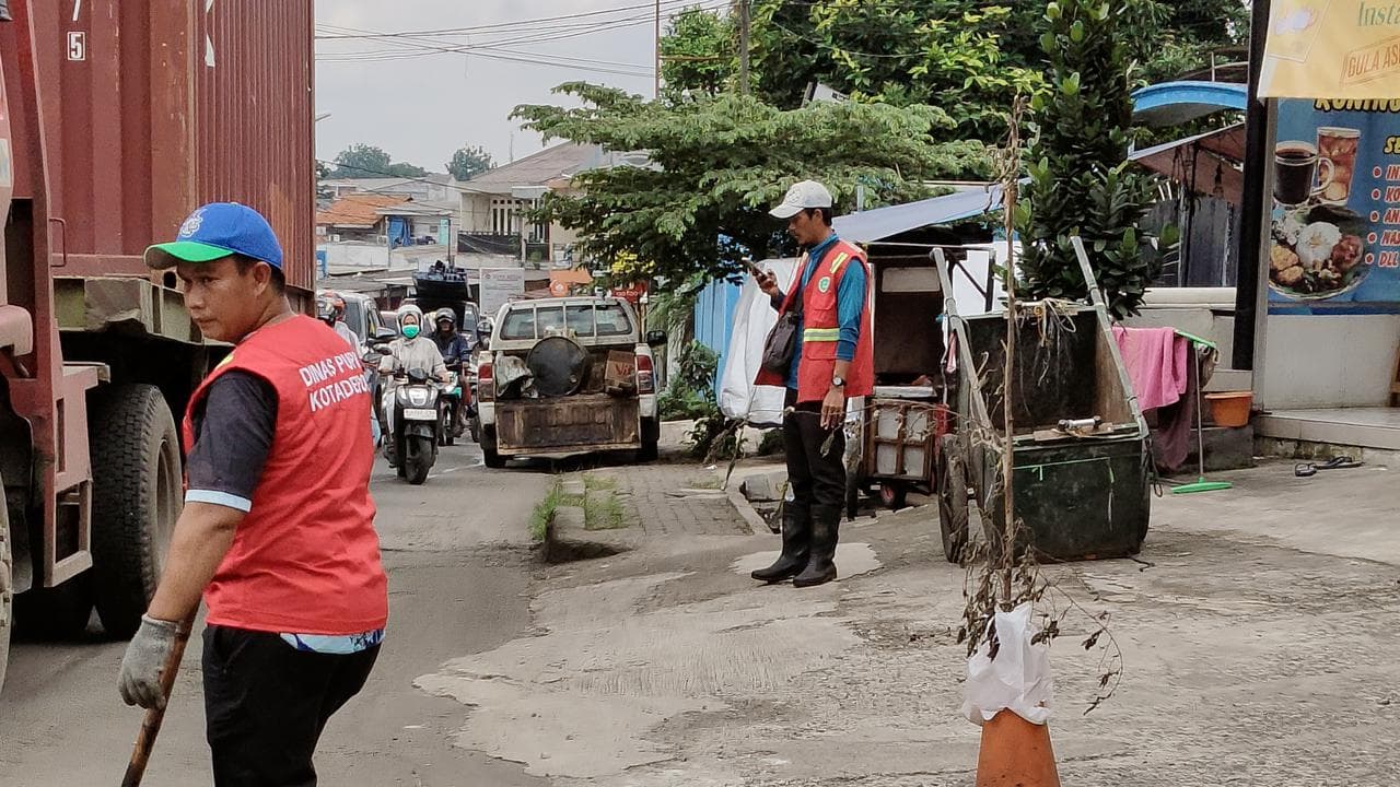 Jalan Tole Iskandar Depok: Ketika Lintasan Harian Berubah Jadi Arena Bertaruh Nyawa