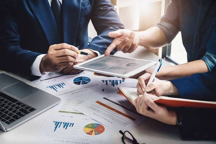 Analisis Mendalam: Strategi Membangun Bisnis yang Tak Lekang oleh Waktu