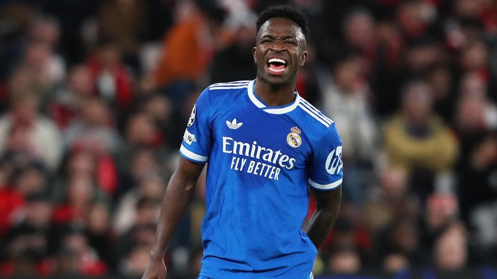 Analisis Laga Benfica vs Madrid: Gol Vinicius dan Badai Rasisme yang Menggelapkan Kemenangan