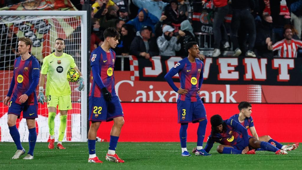 Analisis Mendalam: Mengapa Rotasi Pertahanan Barcelona di Bawah Flick Justru Memperparah Masalah