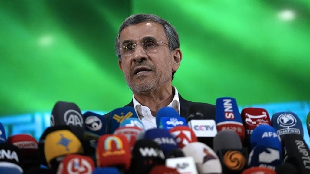 Analisis Mendalam: Kabar Meninggalnya Ahmadinejad dan Dimensi Baru Konflik Iran-Israel