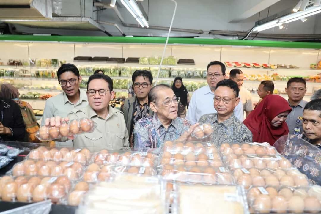 Membaca Denyut Ekonomi: Analisis Gelombang Konsumsi Akhir Tahun 2025 dan Implikasinya
