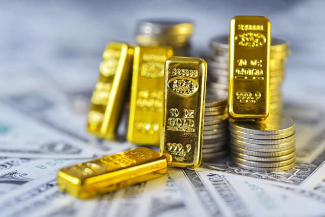 Analisis Mendalam: Koreksi Harga Emas 2026, Momen Beli atau Sinyal Bahaya?